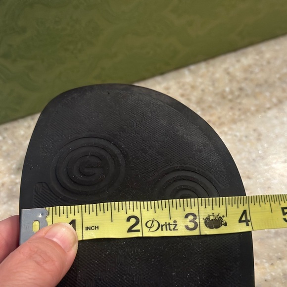 COPY - Original Gucci Women’s Interlocking G slides-Size 38 or 8 - Picture 12 of 14